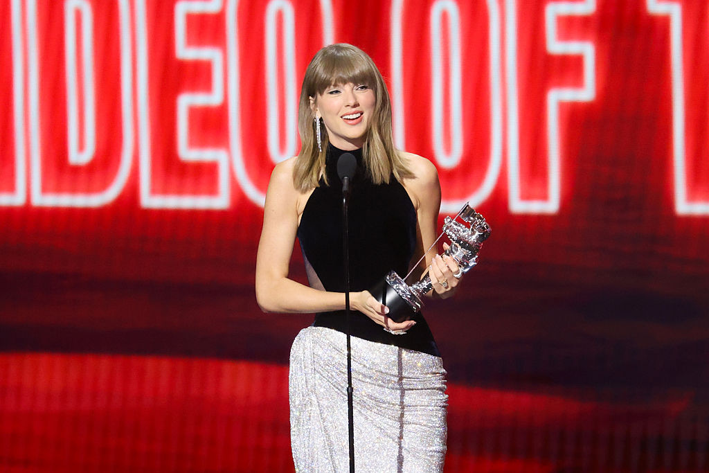 Uniboobuster – Ini Daftar Pemenang MTV VMAs 2026! Madonna Borong 7 Piala, hingga Taylor Swift Menang Video of the Year